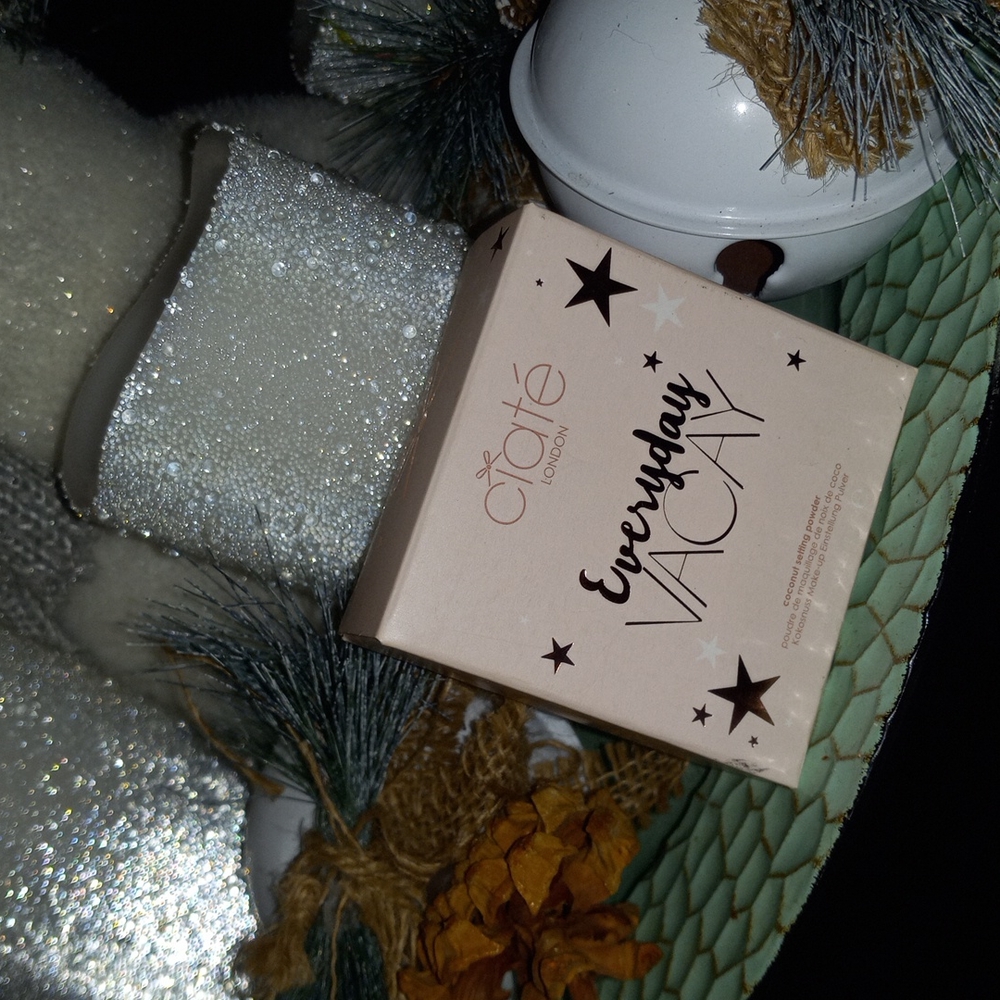 Everyday Vacay "Coconut Setting Powder"